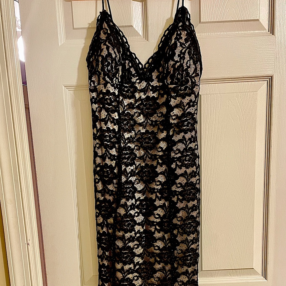 Sleeveless Beeded Lace Prom Dress